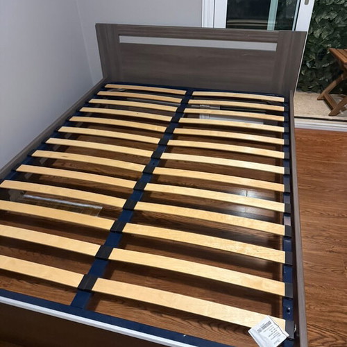Double bed used light brown 145x195 cm