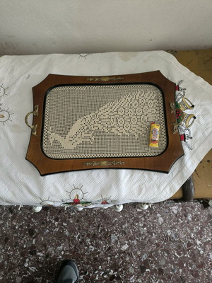 Δίσκος ρετρό με κέντημα ξύλινος, σαν καινούργιος, vintage