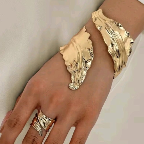 Jewelry set bracelet and ring new gold-colored