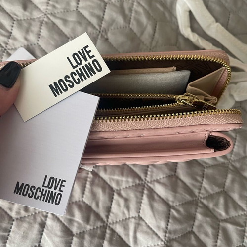 Love Moschino light pink crossbody phone pouch wallet new with tags