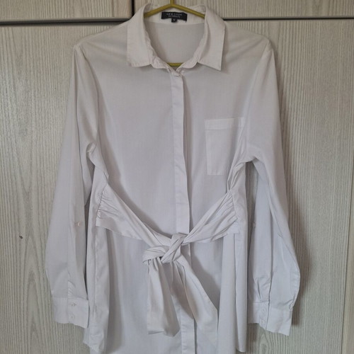New Look maternity white shirt like new with waist tie, size L