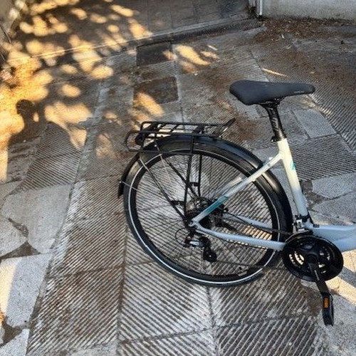 Ideal Ezigo 2024 city bike like new, women's, disc brakes, front suspension