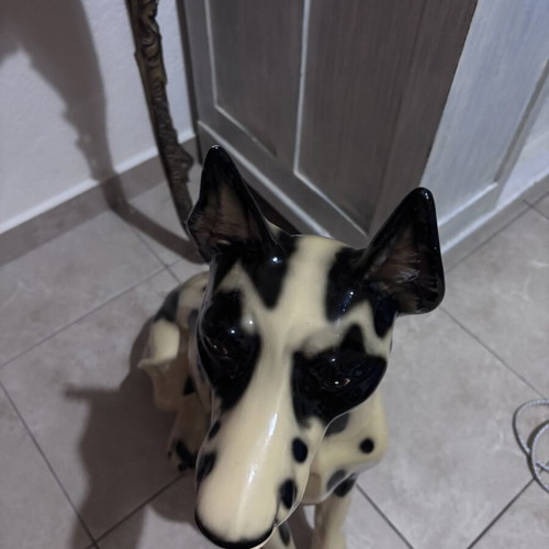 Porcelain dog like new