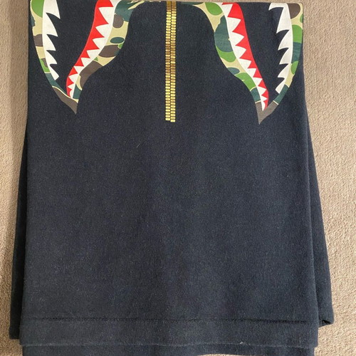 Ανδρική μπλούζα Bape small μεταχειρισμένη, μαύρη με zip gold shark