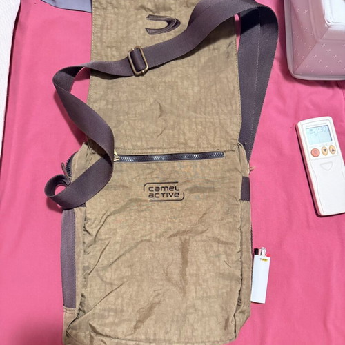 Camel Active Khaki Olive Messenger Bag like new, waterproof fabric