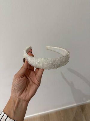 Bridal headband like new with rhinestones