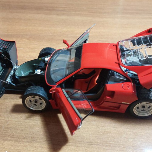 Kyosho Ferrari F40 1:18 scale new release like new