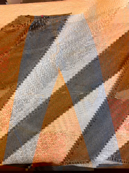 Saltandpepper jeans