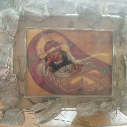 Handmade religious image in resin "Christ Anapeson" 10x8.5 cm