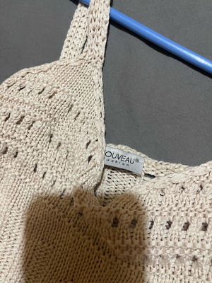 Knitted top used, size small, beige