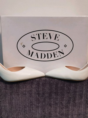 Steve Madden λευκές δερμάτινες γόβες μέγεθος 35,5 μεταχειρισμένες