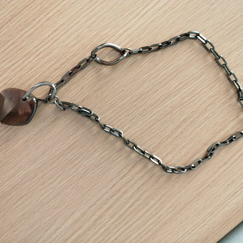 Necklace pendant with crystal like new, gray silver chain