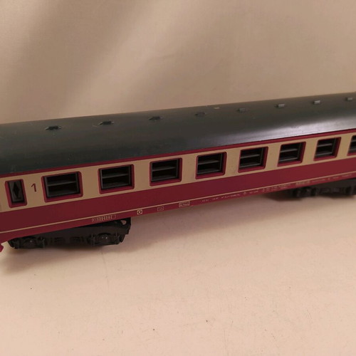 Lima HO train wagon like new