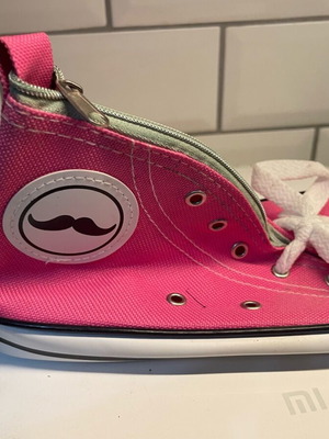 Pencil case shoe new with zipper