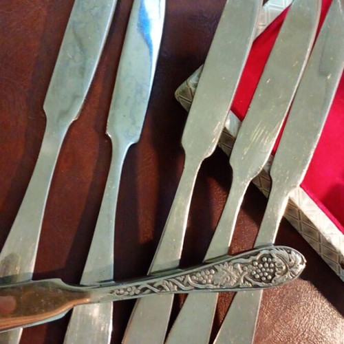 Vintage silver-plated knife sets like new, total 12 pieces
