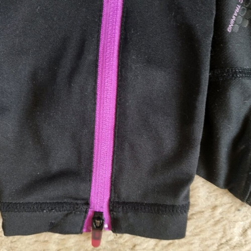 H&M sports leggings like new, black with purple details, size S