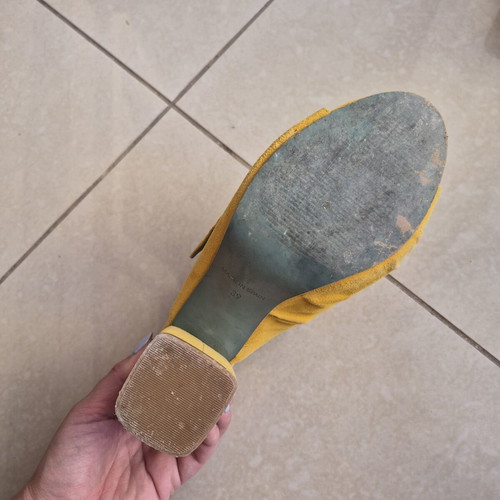 Favela leather mules with thick heel size 39 used, yellow