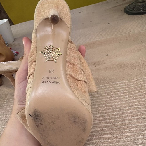 Charlotte Olympia Bow Heels like new, size 38