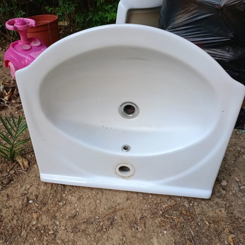 Bathroom sink used, 49.5×55.5×15 cm, excellent condition