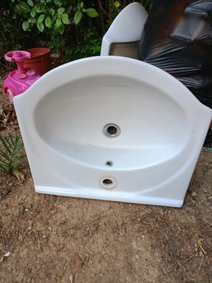 Bathroom sink used, 49.5×55.5×15 cm, excellent condition