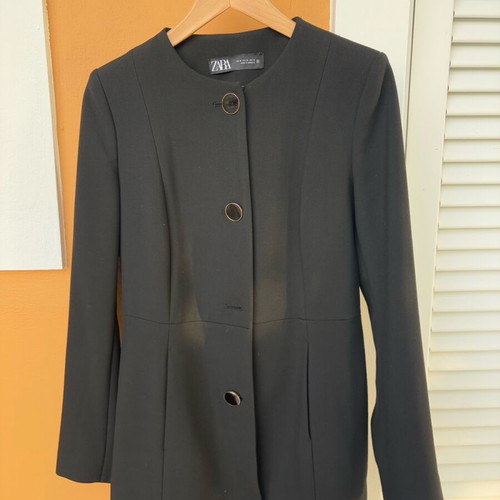 Zara black women's coat size M like new