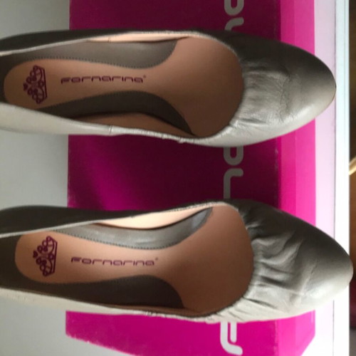 Fornarina pumps size 36 like new, gray