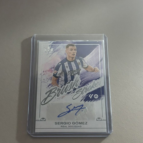 Pitch Kings 25/26 Sergio Gomez autograph card