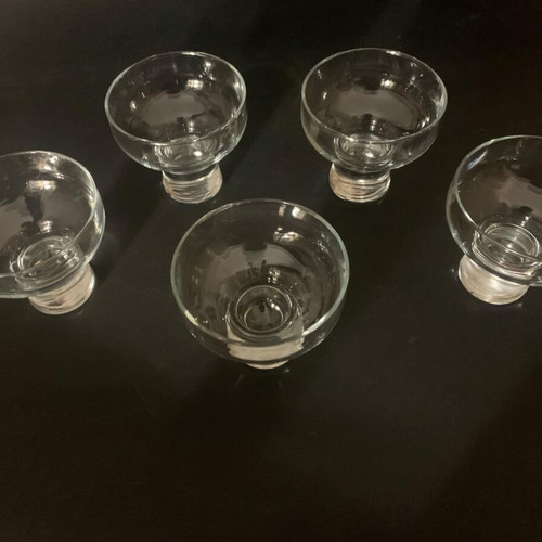Set of 5 crystal ice cream bowls used, excellent condition
