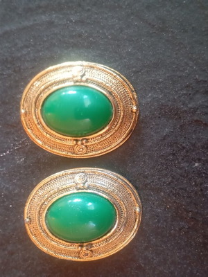 Joan Rivers Classics Collection vintage σκουλαρίκια με κλιπ και πράσινο cabochon