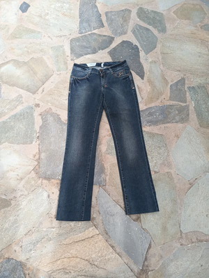 Women Jena size 28 S