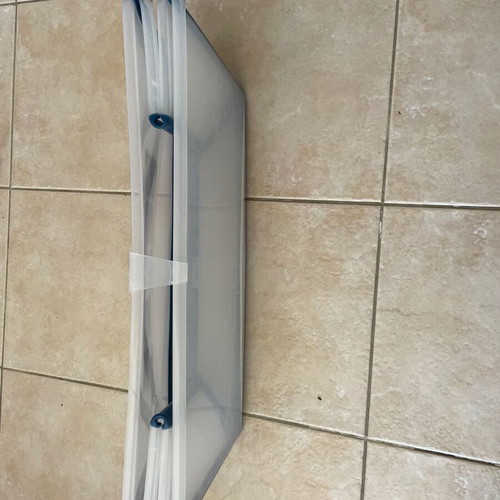 Baby Flexi Bathtub like new, foldable with heat-sensitive drain plug