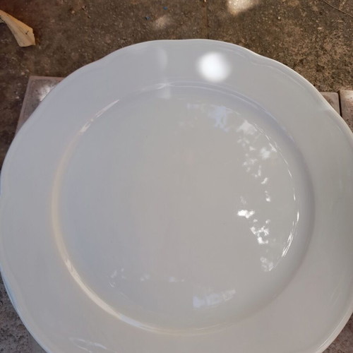 Ionia porcelain dinnerware set 25 pieces like new