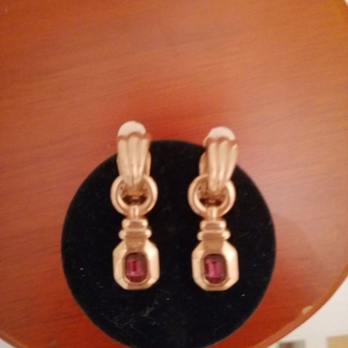 Antique earrings used for non-pierced ears