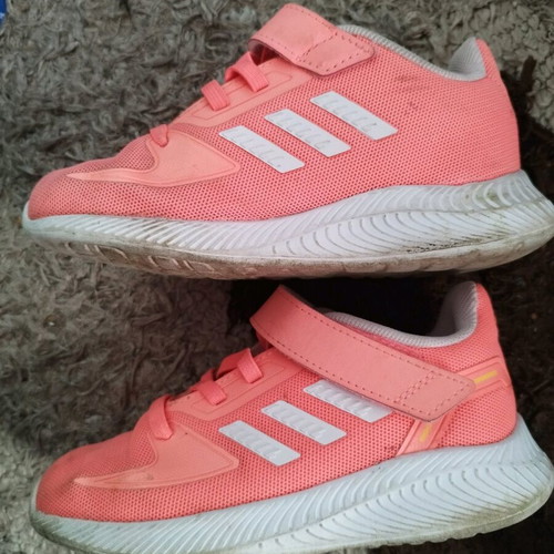 Παπούτσια παιδικά αθλητικά Adidas ροζ μεταχειρισμένα, μέγεθος 27
