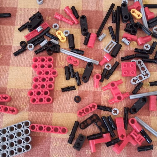 Storm Racing της Creative Blocks μεταχειρισμένο με ελλείψεις