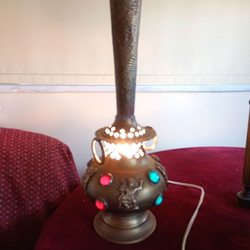 Brass table lamp used, height 40 cm