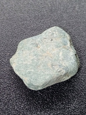 Various rocks used, pack