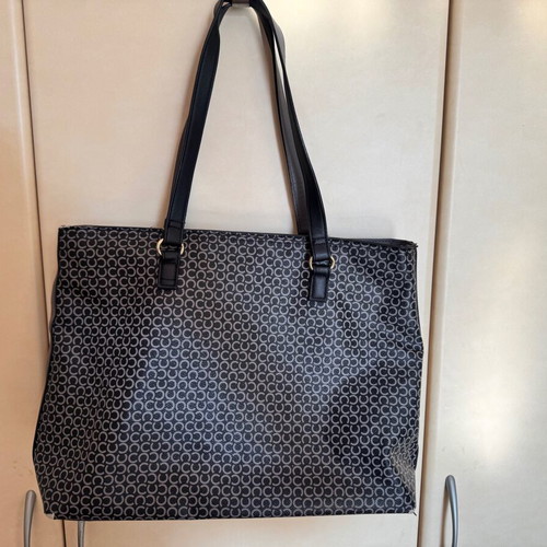 Carpisa shoulder bag black used with leather wear