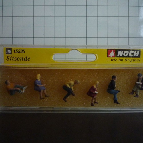Noch 15535 model figures sitting, new
