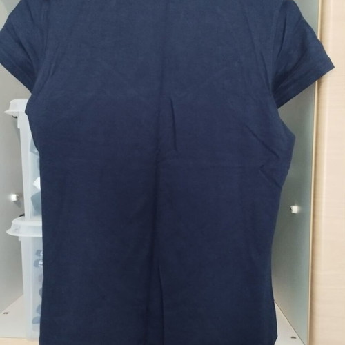 Women's striped short-sleeve top like new with decorative buttons