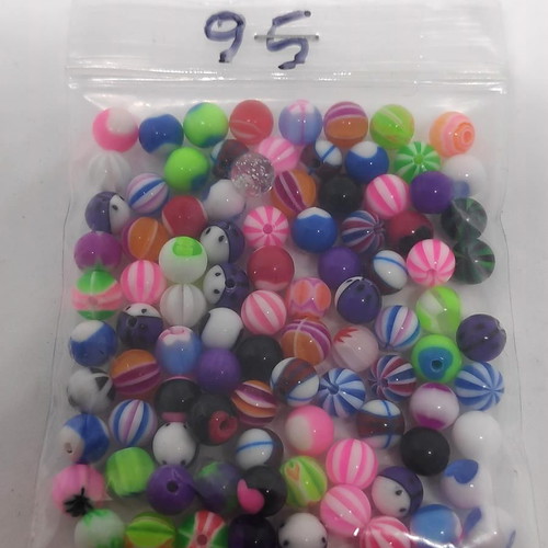 Acrylic piercing beads set 95 pieces like new, colorful designs