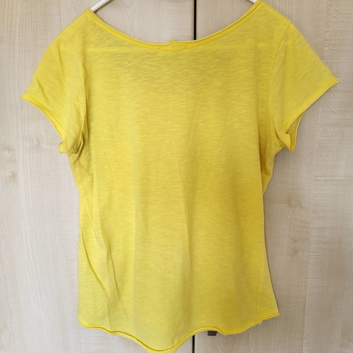 4 S/M Sports T-Shirts