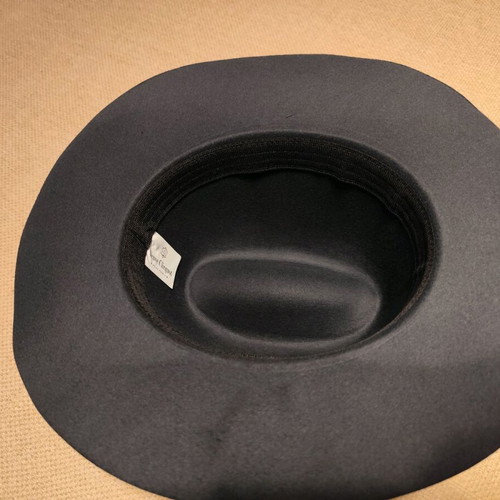 Veuve Clicquot Hat New