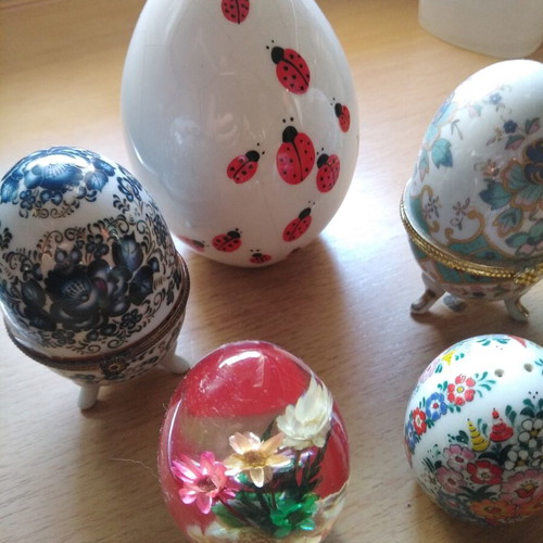 Vintage decorative egg collection like new