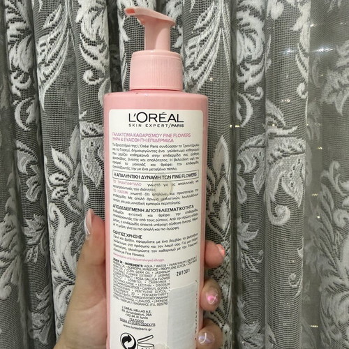 L’Oréal Fine Flowers Milk Lotion unused
