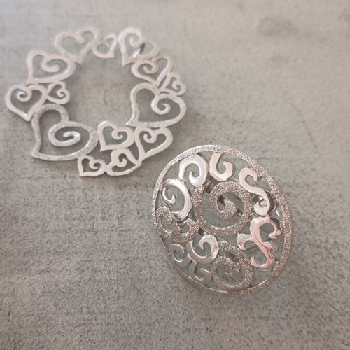 Pendant and ring made of 925 silver used