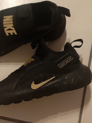 Nike athletic shoes size 30, like new, no laces