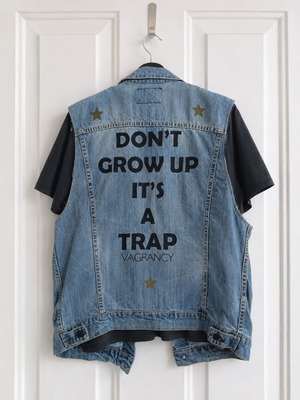 Vagrancy Leon Denim Vest refurbished, size L, distressed stonewashed