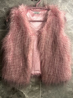 Mandarino sleeveless vest pink like new, missing buttons
