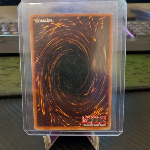 Blue Eyes White Dragon SDK-001 card used